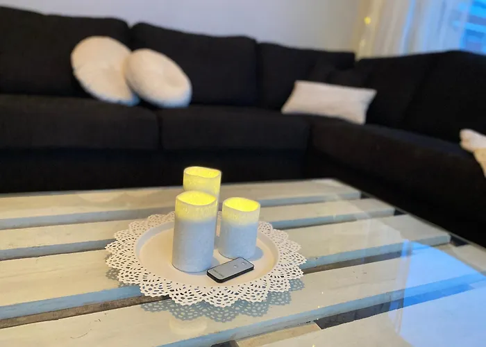 Tilava Kaksio- Keskusta- Autopaikka Lägenhet