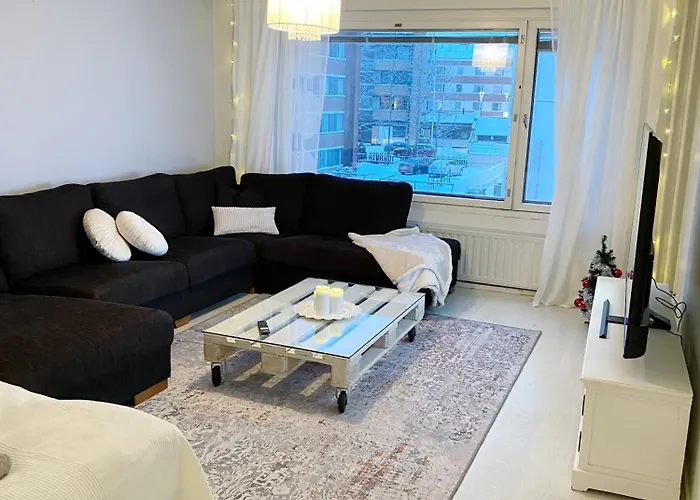 Tilava Kaksio- Keskusta- Autopaikka アパート