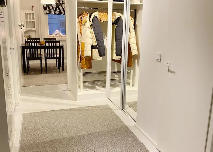 Tilava Kaksio- Keskusta- Autopaikka アパート *