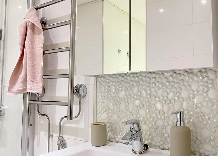 Tilava Kaksio- Keskusta- Autopaikka *